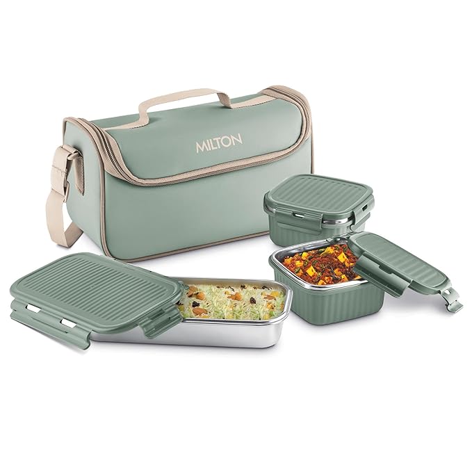 Milton Lush Lunch Set of 3 (2 square Microwavable) Containers with Bag