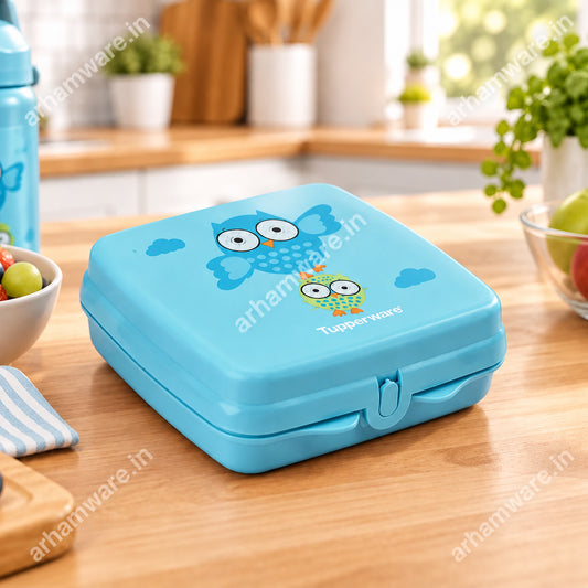 Tupperware Sandwich Keeper